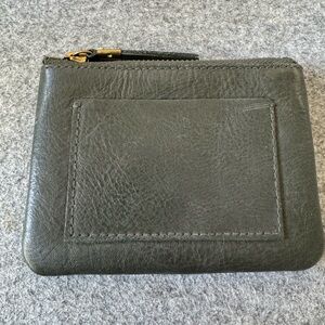 Madewell - The Small Travel Zip Pouch (Green)